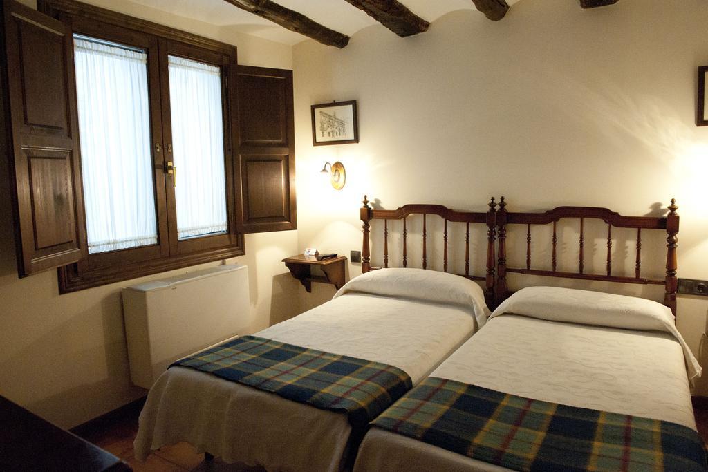 Hostal Santa Agueda Tarazona Quarto foto