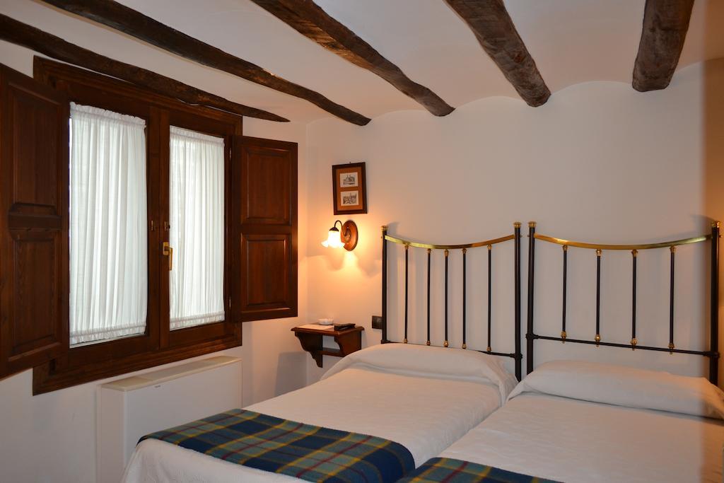 Hostal Santa Agueda Tarazona Quarto foto